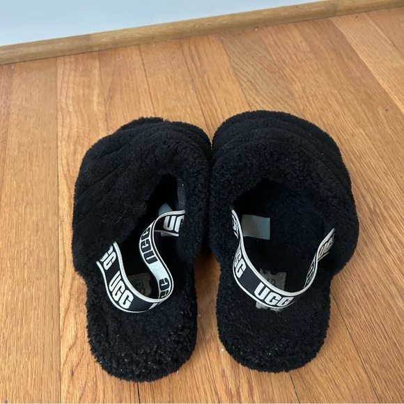 UGG Women's Fluff Yeah Slide Black Open Toe Back Strap Slippers Size 6 - Picture 5 of 7